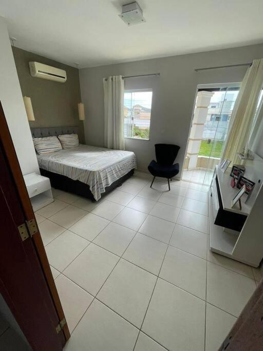 Casa Com Piscina, Churrasqueira E Ar Condicionado Em Condominio Cabo Frio Exterior photo